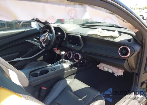 2018 Chevrolet Camaro 2Lt z USA, uszkodzony, nr VIN 1G1FD1RS4J0153659